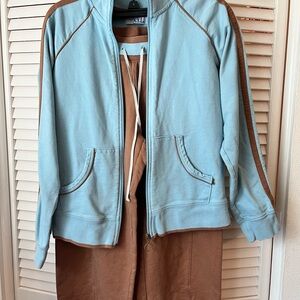 New York Laundry Women's Blue and Brown Bomber Jacket and capri pants